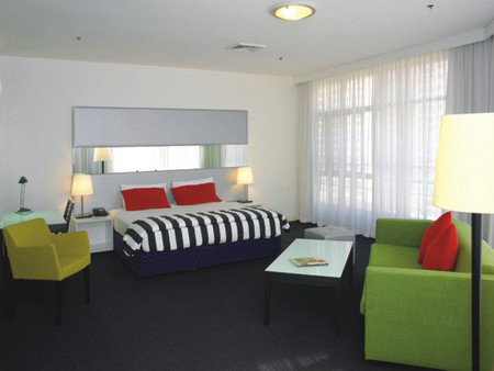 Vibe Hotel Sydney - Palm Beach Accommodation 4