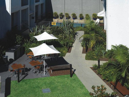 Medina Classic Chippendale - Palm Beach Accommodation 4