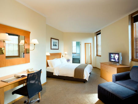 World Square NSW Palm Beach Accommodation