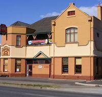Cross Keys Hotel - Palm Beach Accommodation