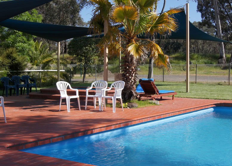 Arnold West VIC Palm Beach Accommodation