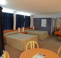 Quality Hotel Lord Forrest - Palm Beach Accommodation