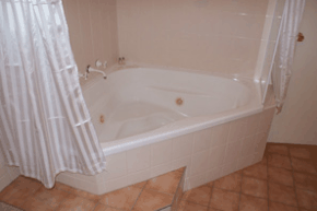 Burke  Wills Motor Inn - Palm Beach Accommodation