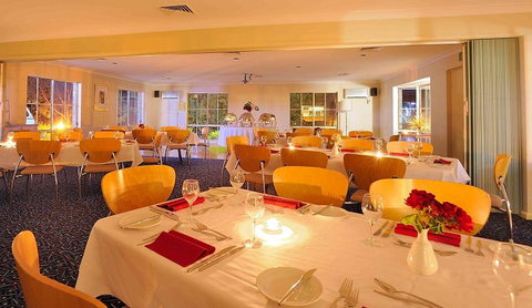 Country Comfort Tumut Valley Motel - Palm Beach Accommodation 5
