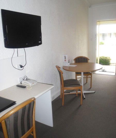 Boulevarde Motor Inn - Palm Beach Accommodation 2