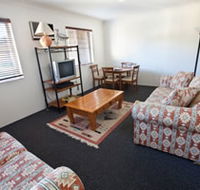 Key Lodge Motel - Palm Beach Accommodation