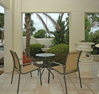 Michelle's Garden Apartments - Palm Beach Accommodation