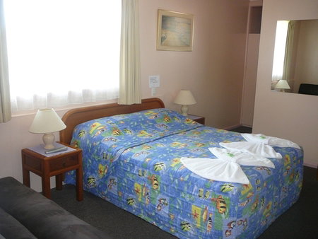 Civic Motel Grafton - Palm Beach Accommodation 3