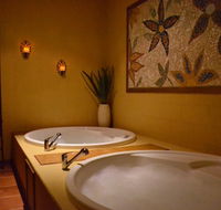 Maya Spa - Palm Beach Accommodation
