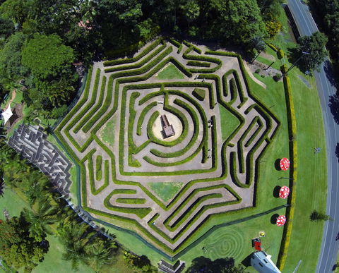 Bellingham Maze - Palm Beach Accommodation 1