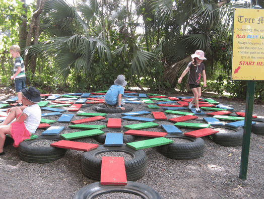 Bellingham Maze - Palm Beach Accommodation 5