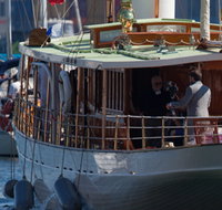 Cruise Victoria - Palm Beach Accommodation