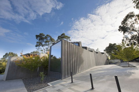 Heide Museum Of Modern Art - Palm Beach Accommodation 5
