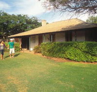 Russ Cottage - Palm Beach Accommodation