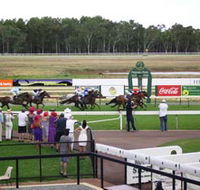 Pinjarra Race Club - Palm Beach Accommodation