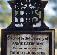 Old Southern Cross Cemetery - Palm Beach Accommodation