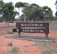 Kalgoorlie Arboretum - Palm Beach Accommodation