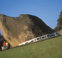 Dog Rock - Palm Beach Accommodation