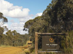 The Islander Estate Vineyards Pty Ltd - Palm Beach Accommodation 0