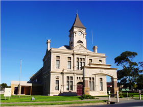 Historic Wallaroo Town Walk - Palm Beach Accommodation 0