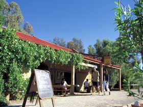 Bluey Blundstones Heritage Accommodation - Palm Beach Accommodation 0