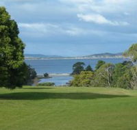 Kingston Beach Golf Club - Palm Beach Accommodation