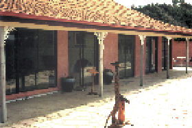 1 On Park - Art Gallery - Palm Beach Accommodation 0