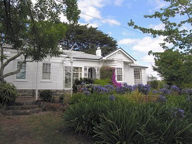 Home Hill - Palm Beach Accommodation 0