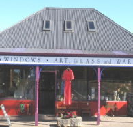 3 Windows Gallery - Palm Beach Accommodation