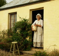 Grannie Rhodes' Cottage - Turn The Key Of Time - Palm Beach Accommodation