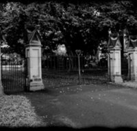 Toowong Cemetery - Palm Beach Accommodation