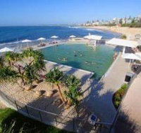 Kings Beach - Beachfront Salt Water Pool - Palm Beach Accommodation