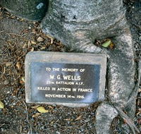 Eumundi War Memorial - Palm Beach Accommodation