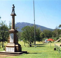 Maroon State School War Memorial - Palm Beach Accommodation