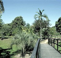 Ingham Memorial Gardens - Palm Beach Accommodation