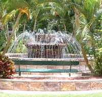 Bauer and Wiles Memorial Fountain - Palm Beach Accommodation