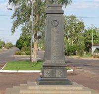 Winton War Memorial - Palm Beach Accommodation