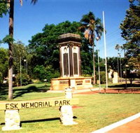 Esk War Memorial and Esk Memorial Park - Palm Beach Accommodation