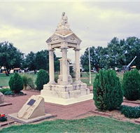 Weeping Mother Memorial - Palm Beach Accommodation