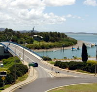 Gladstone Marina - Palm Beach Accommodation