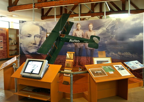 Waltzing Matilda Centre - Palm Beach Accommodation 1