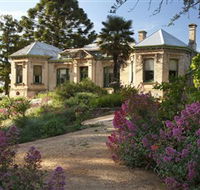 Buda Historic Home  Garden - Palm Beach Accommodation