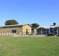 Train Trak Wines - Palm Beach Accommodation