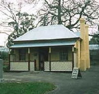 Adam Lindsay Gordon Cottage - Palm Beach Accommodation