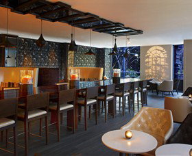 Conservatory Bar - Palm Beach Accommodation 0