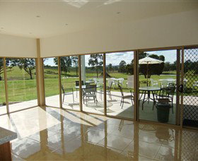 Razorback Ridge Wines - Palm Beach Accommodation 4