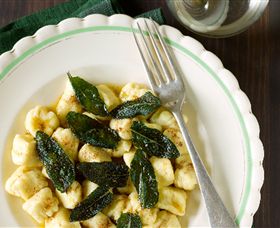 A Tavola! Cooking School At Pizzini Wines - Palm Beach Accommodation 4