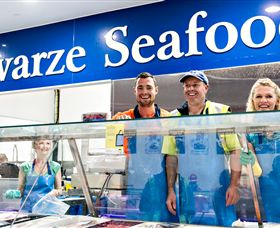 Dandenong Market - Palm Beach Accommodation 2