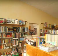 Corryong Browsers Bookshop - Palm Beach Accommodation