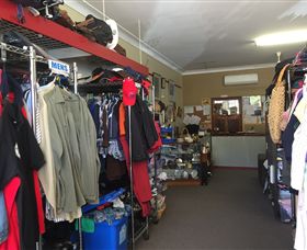 Corryong Op Shop - Palm Beach Accommodation 1